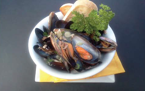 Steamed Mussels with Cider & Mustard