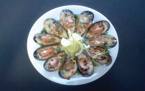 Grilled Mussels with Parmesan Cheese